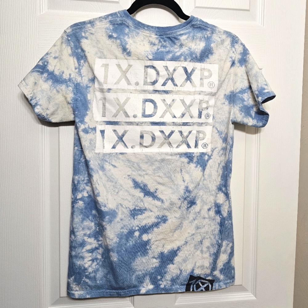 ✨️3/$20 Tees✨️ 10.Deep Blue Cloud Tie-Dye Graphic Short Sleeve T-shirt - No Tag - Picture 6 of 7